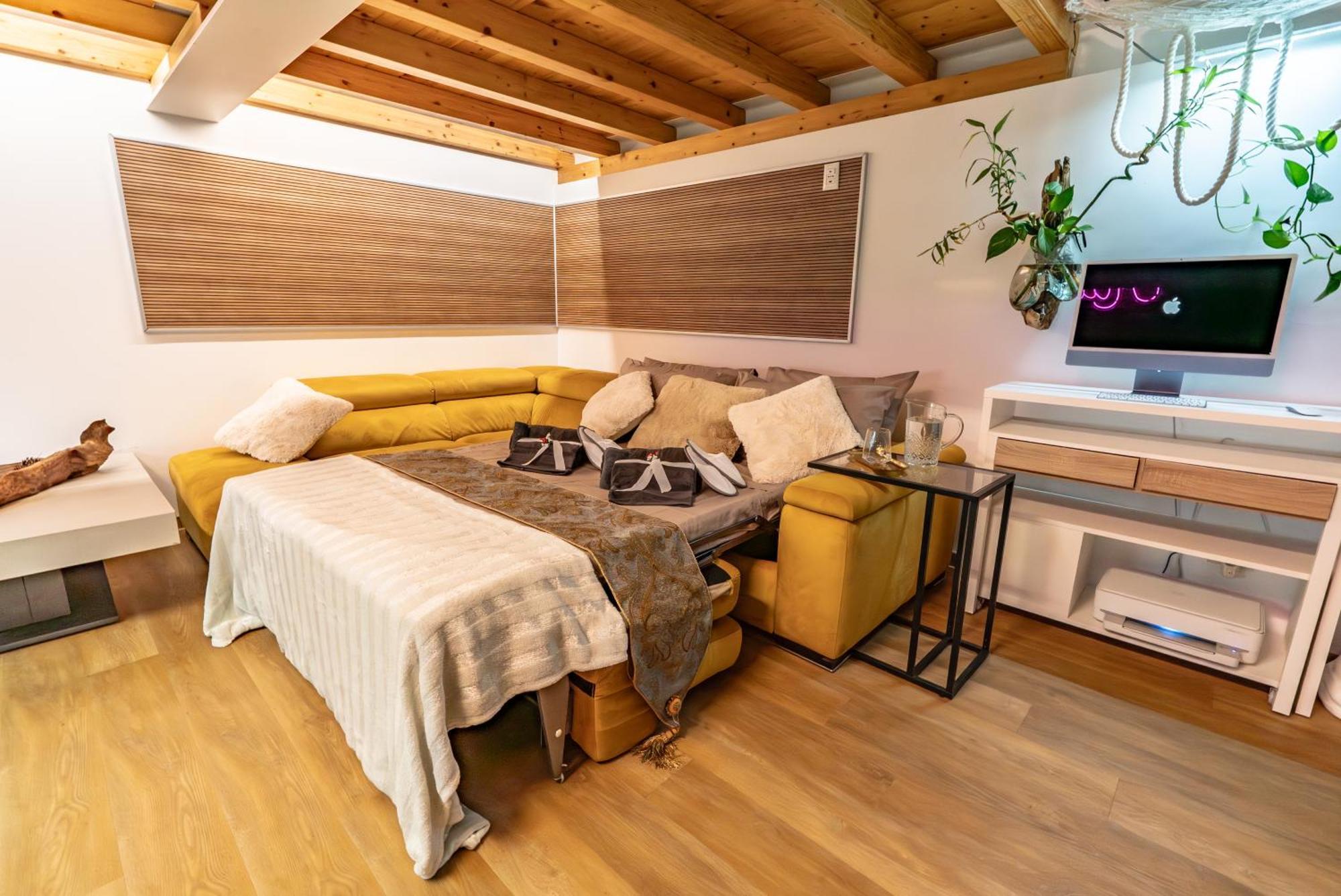 Luxe & Central Haven - Jacuzzi, Sauna, Steam, Private Parking Como Exterior photo