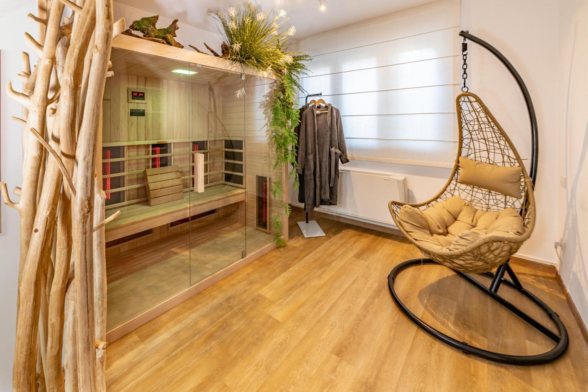 Luxe & Central Haven - Jacuzzi, Sauna, Steam, Private Parking Como Exterior photo
