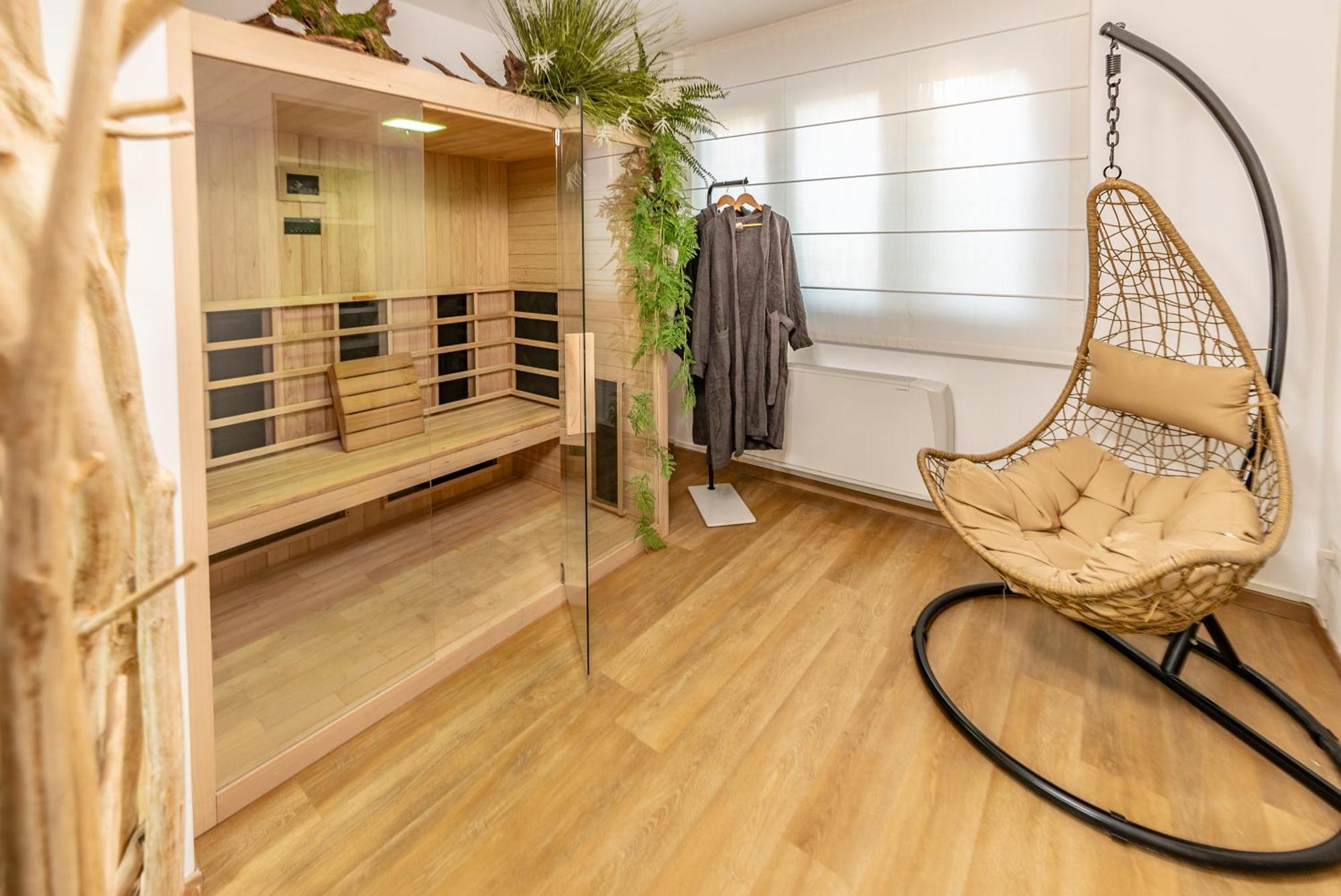 Luxe & Central Haven - Jacuzzi, Sauna, Steam, Private Parking Como Exterior photo
